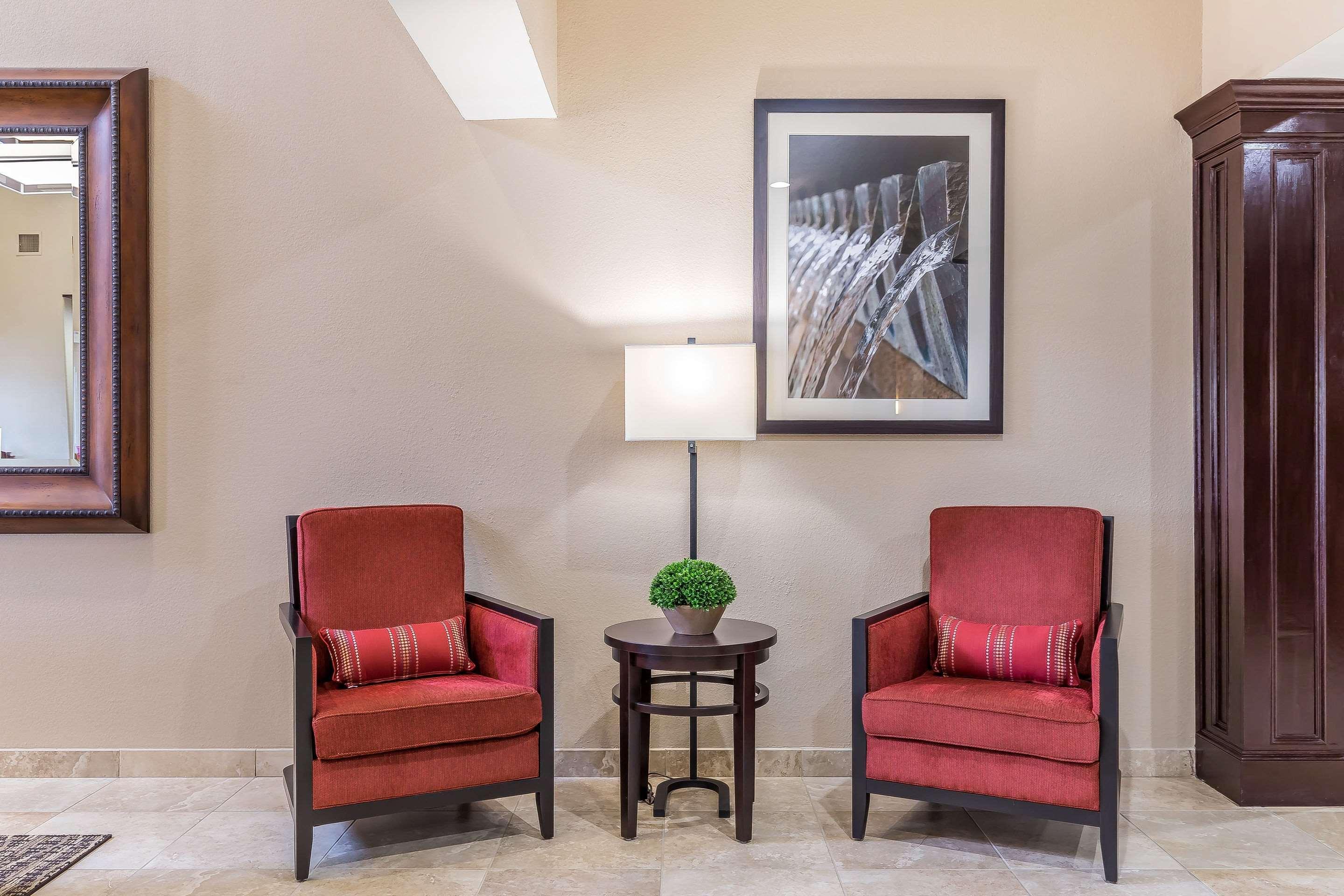 Hotel Comfort Houston Iah Airport - Beltway 8 3*