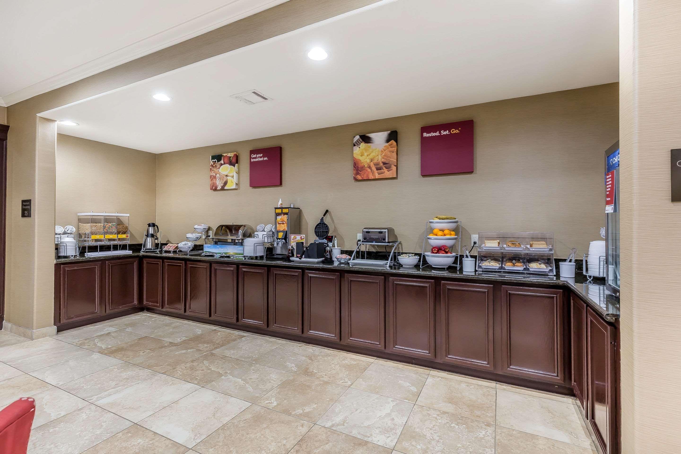Comfort Houston Iah Airport - Beltway 8 3*