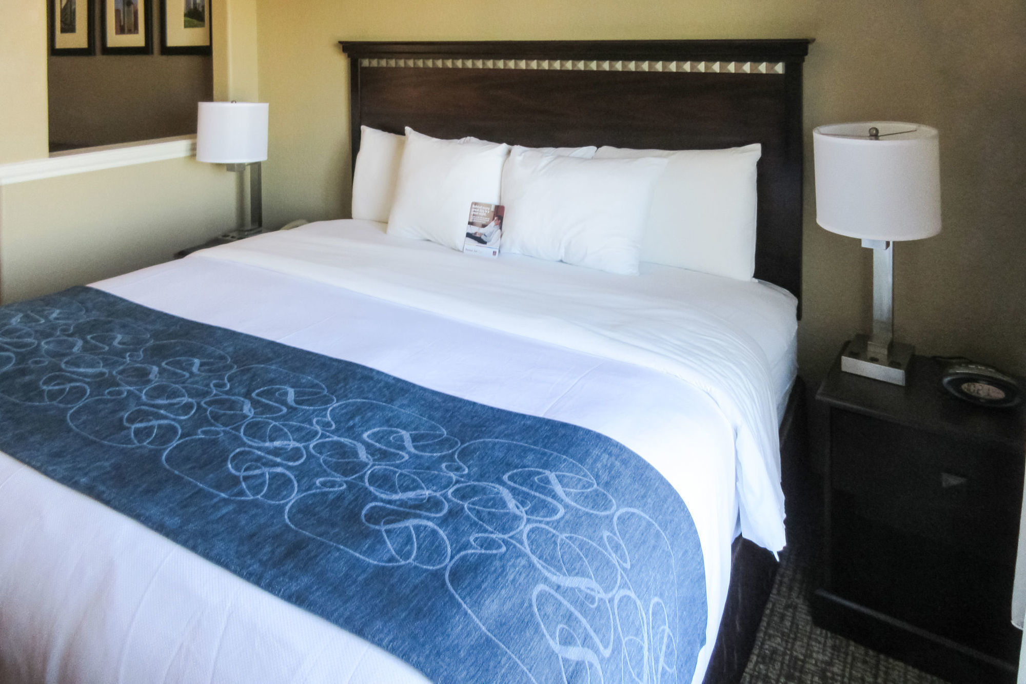 Comfort Houston Iah Airport - Beltway 8 Hotel 3*