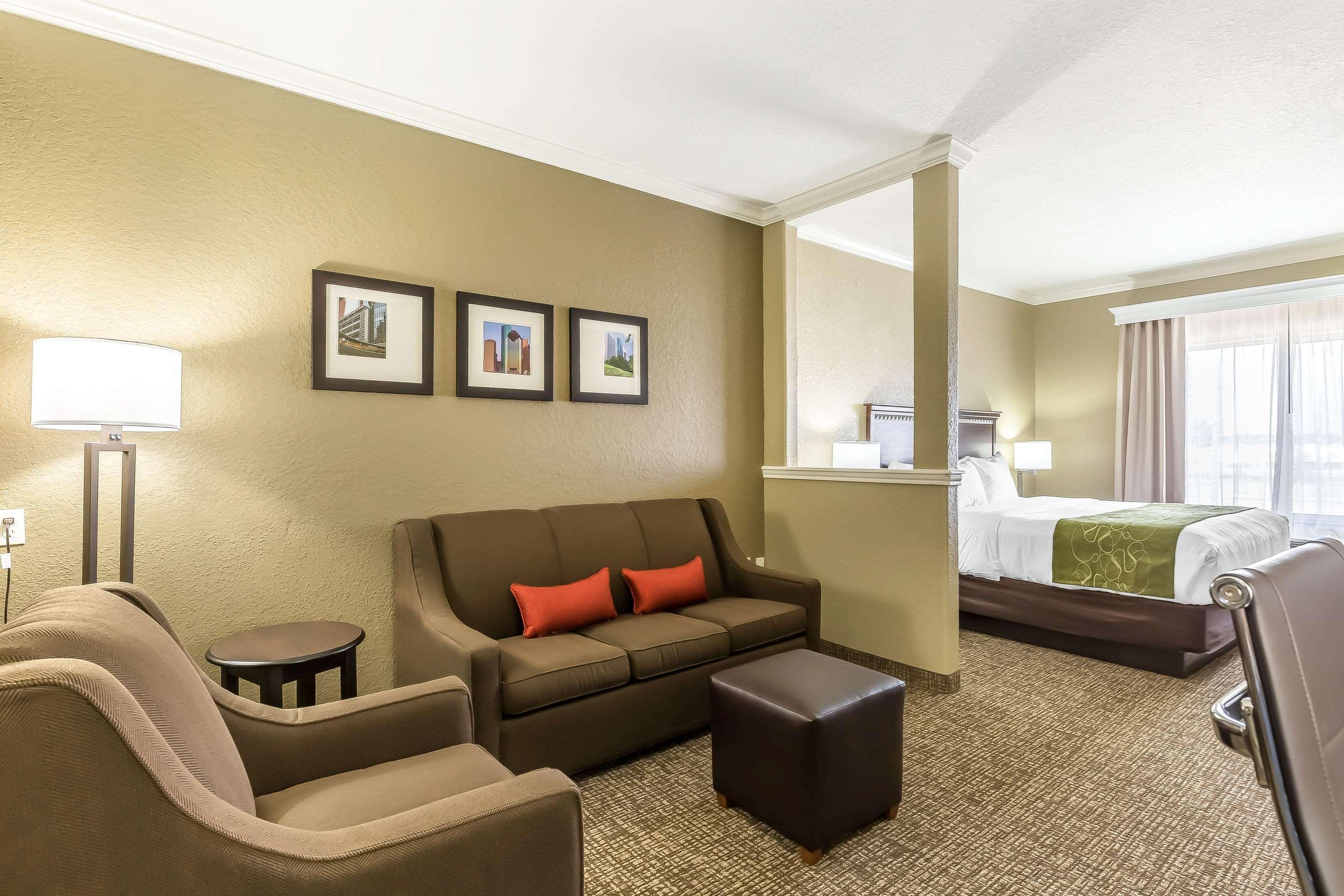 Comfort Iah Airport - Beltway 8 Hotel